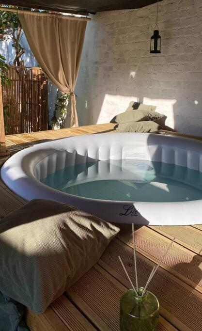 Superbe Avec Jardin, Sauna Et Jacuzzi Apartamento